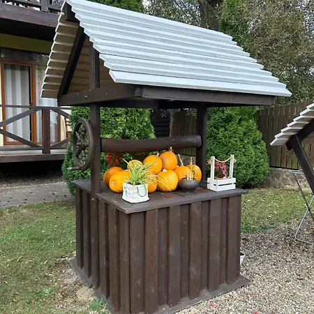 на березі черемошу