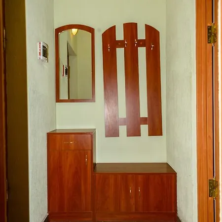 Hotel на березі черемошу