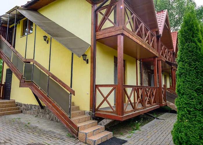 на березі черемошу *