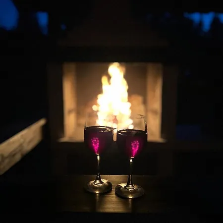 на березі черемошу Verkhovyna