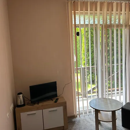 на березі черемошу Hotel